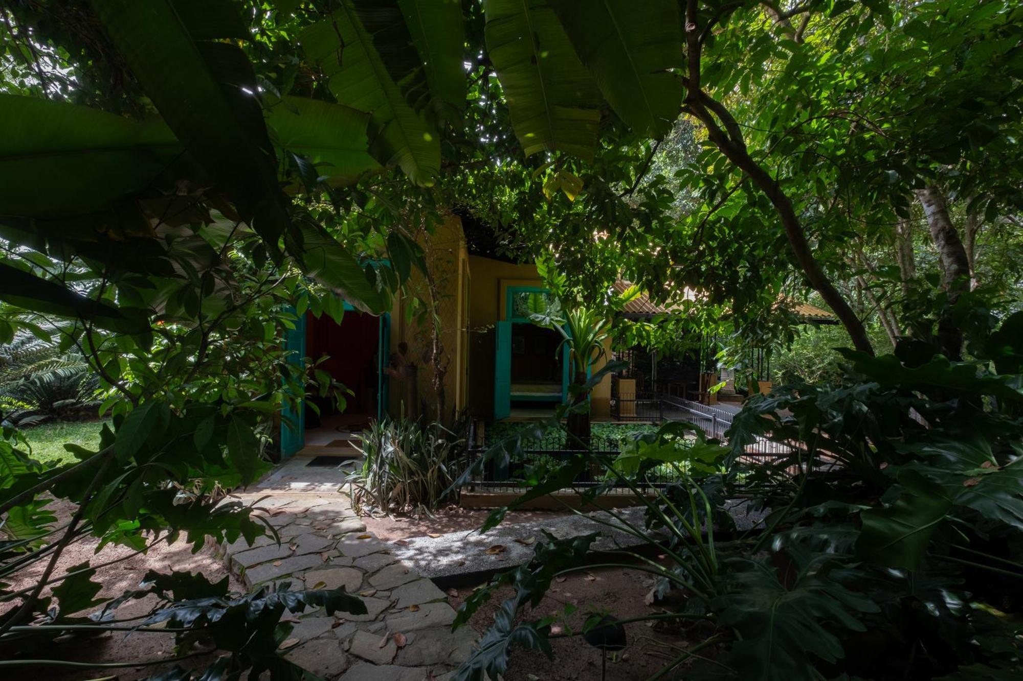 Hotel Casa Heliconia Gampaha Esterno foto