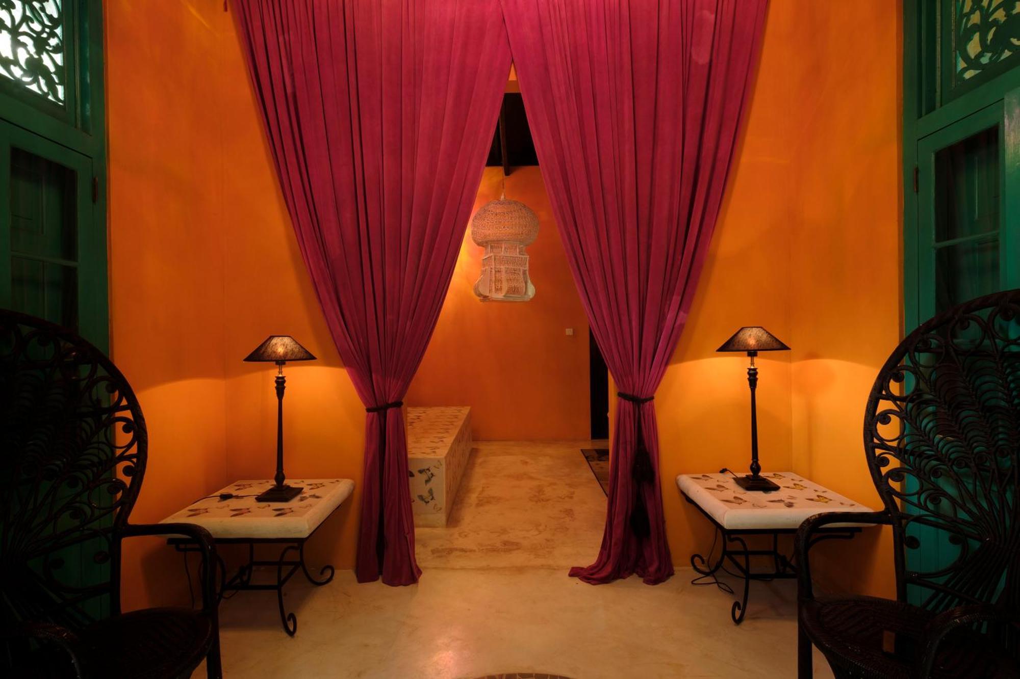 Hotel Casa Heliconia Gampaha Esterno foto