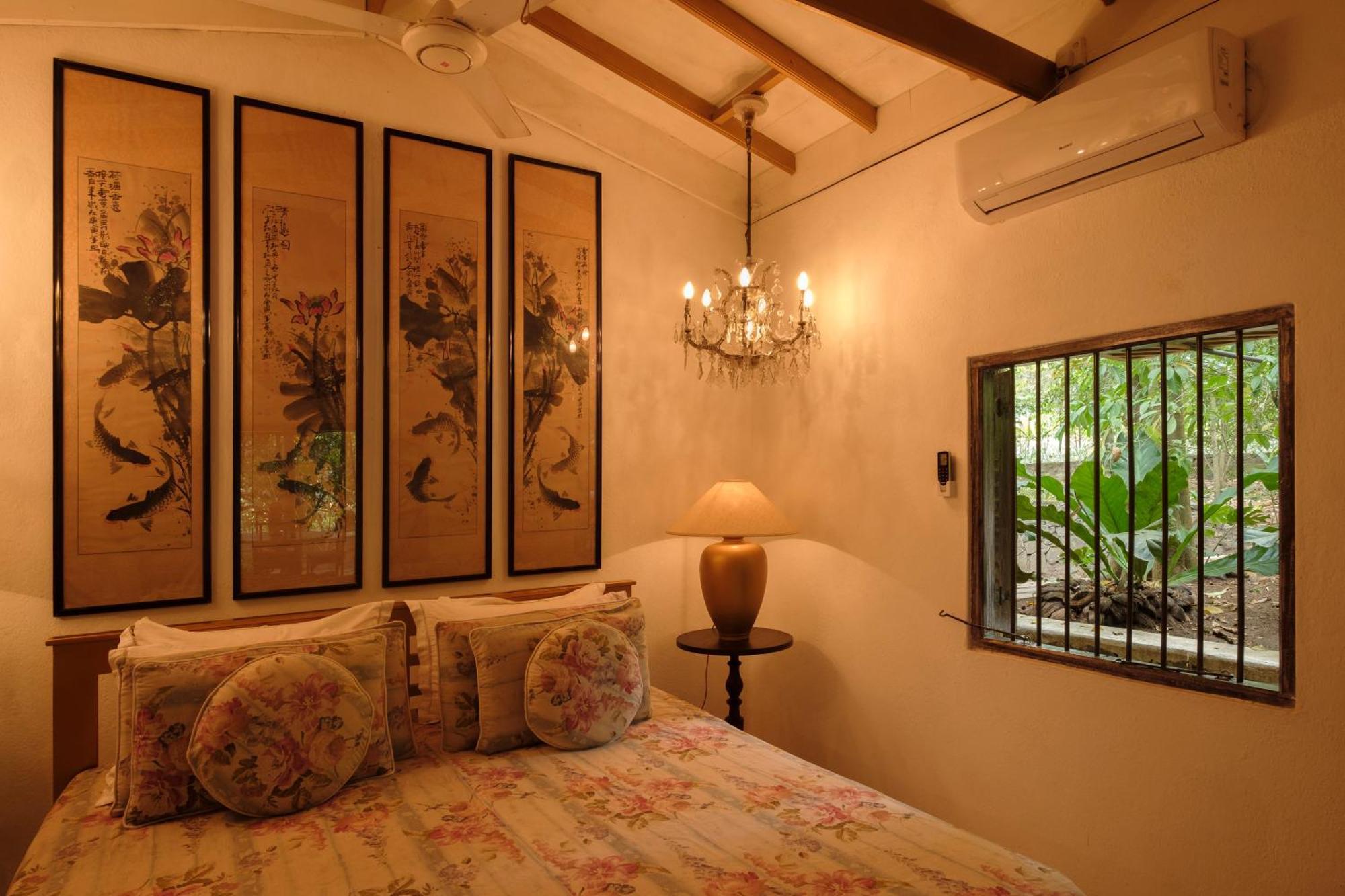 Hotel Casa Heliconia Gampaha Esterno foto